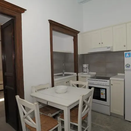 Thomas Traditional House In Chora *