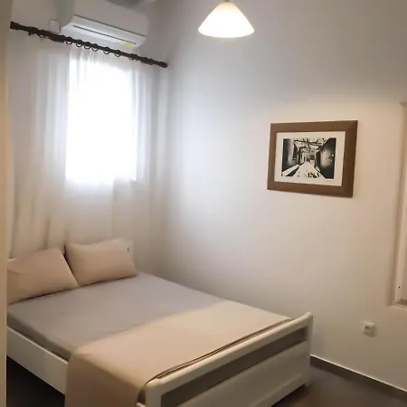 Thomas Traditional House In Chora Apartament *