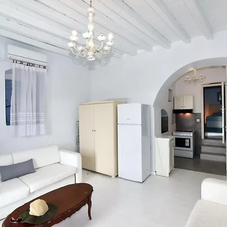 Thomas Traditional House In Chora Apartment